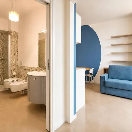 Hostdomus - Altamarea - Sea Front - Free Parking